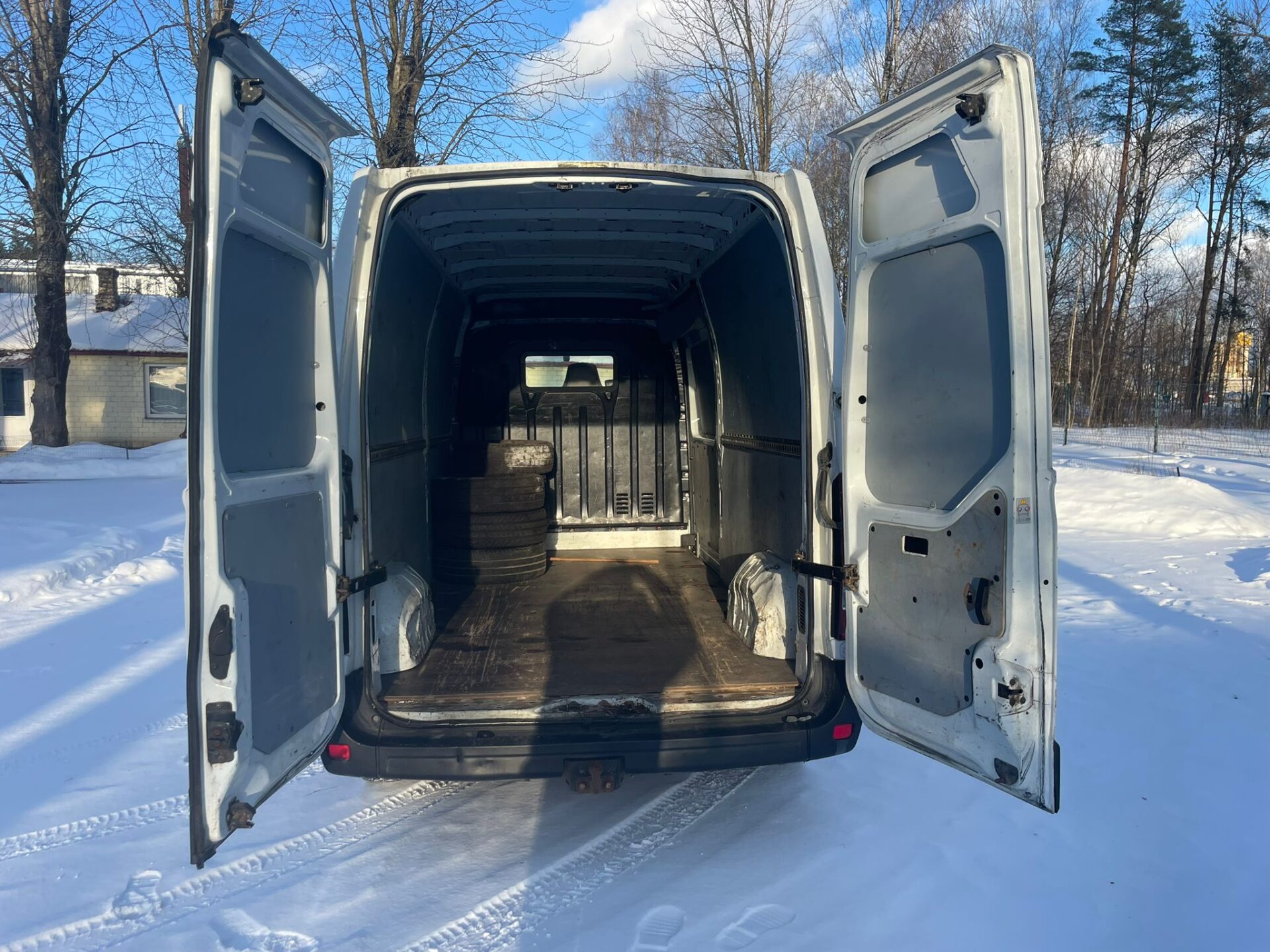 NISSAN NV400 KRAVAS BUSS