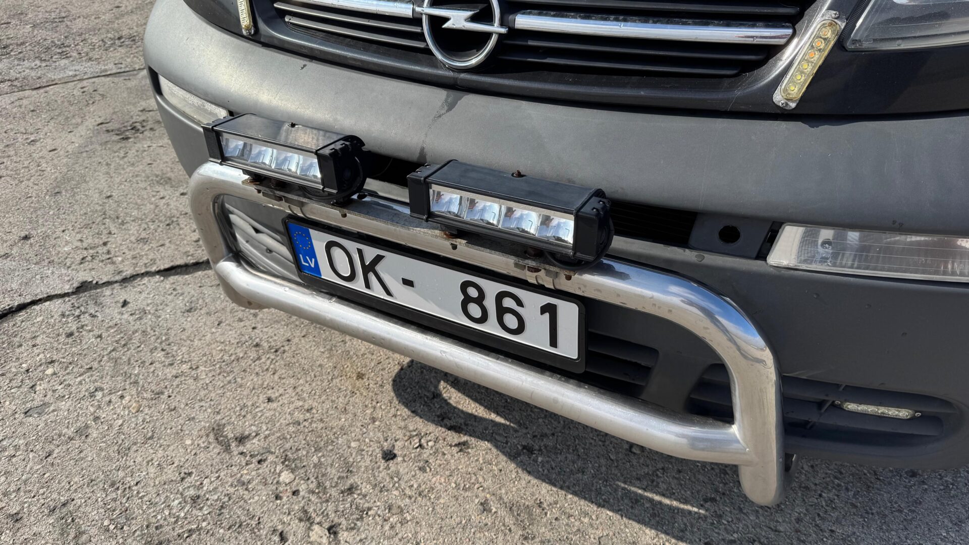 OPEL VIVARO KRAVAS BUSS