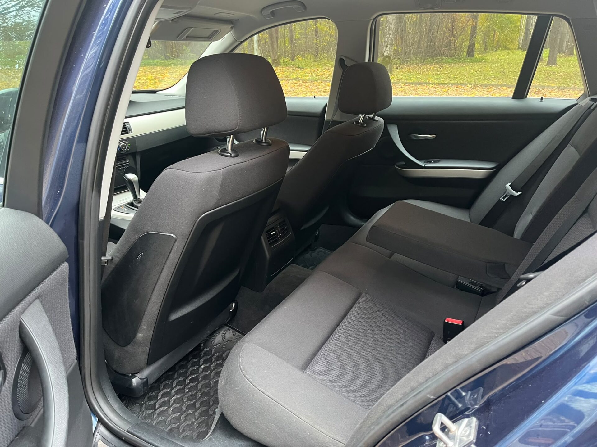 BMW 318 (E91)