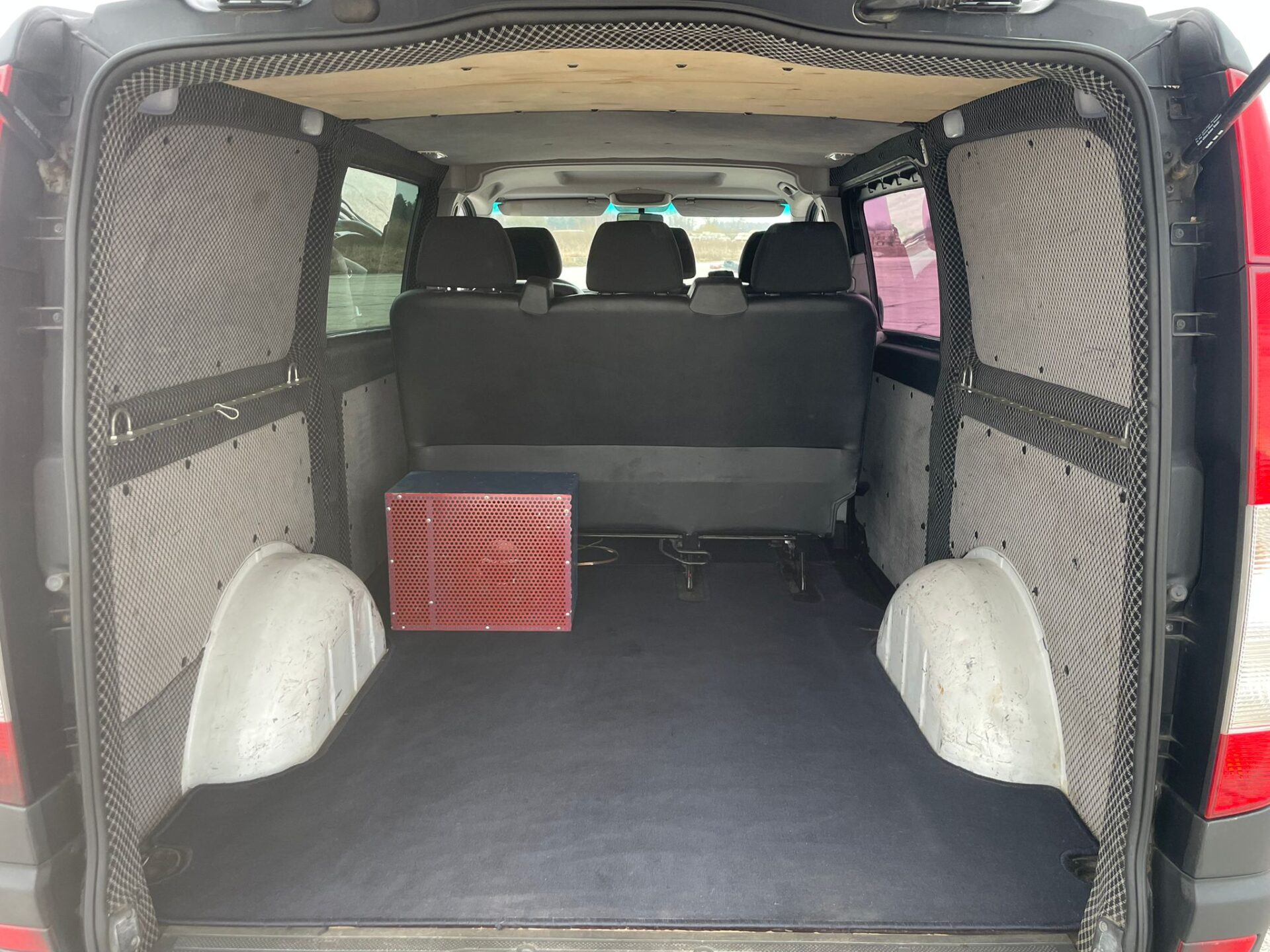 MB VITO 116 6-VIETAS