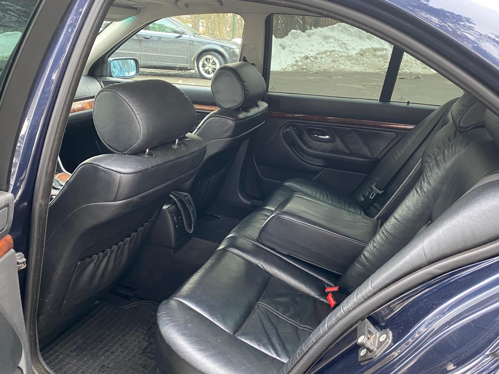 BMW 528 (E39) M-PACK