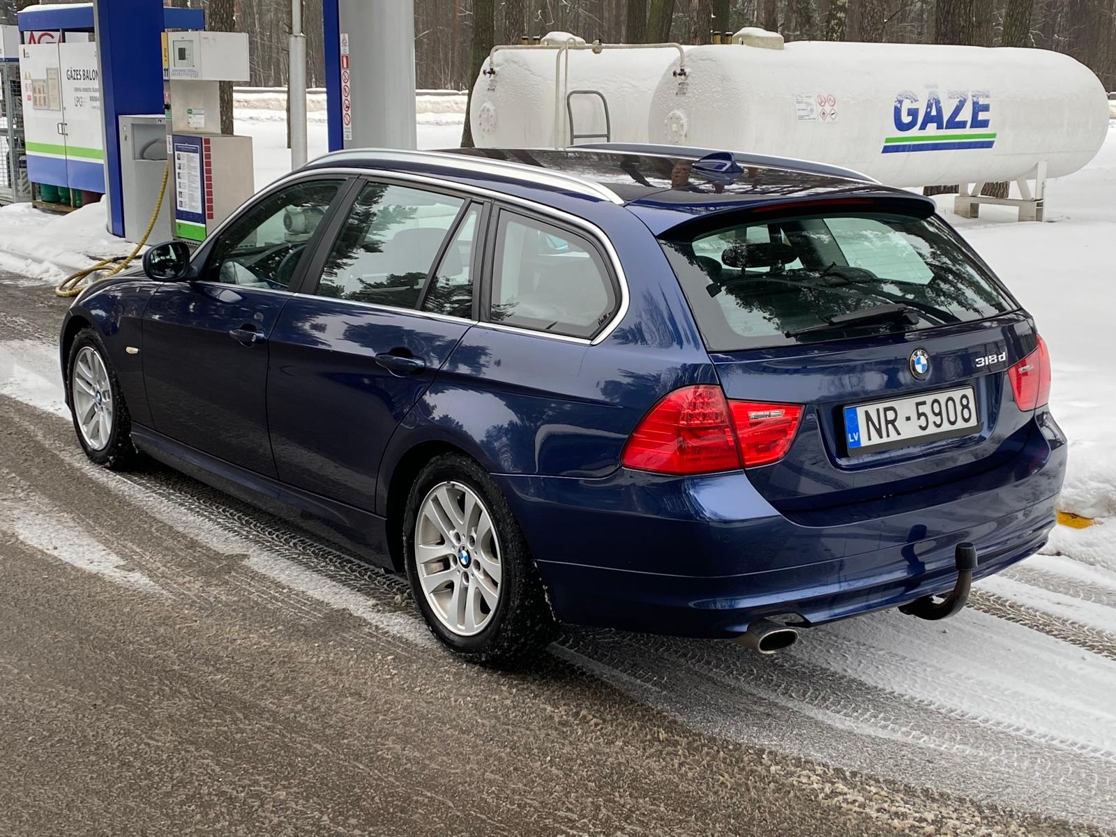 BMW 318 (E91)