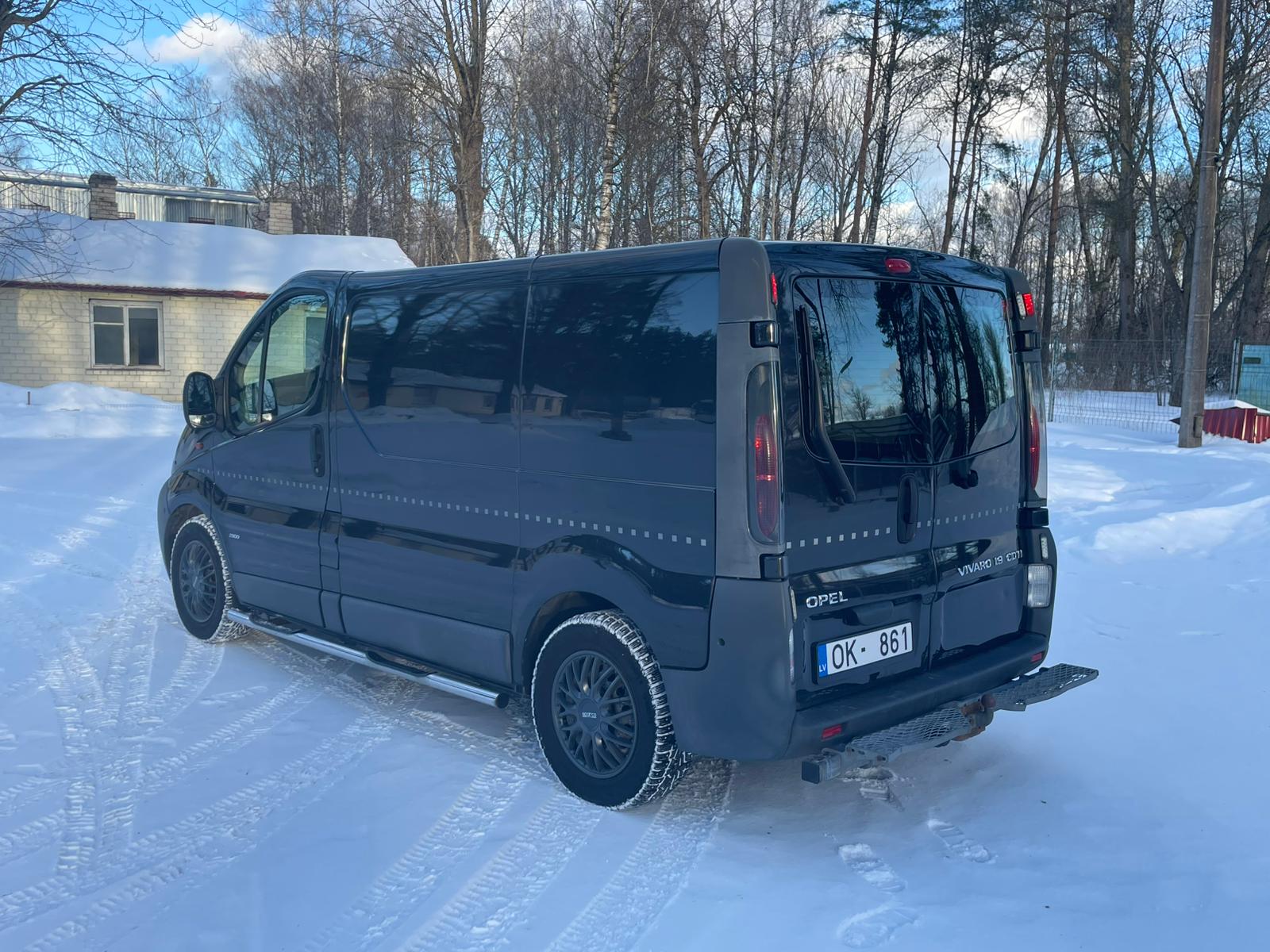 OPEL VIVARO KRAVAS BUSS