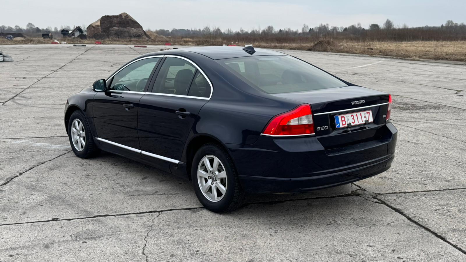 VOLVO S80