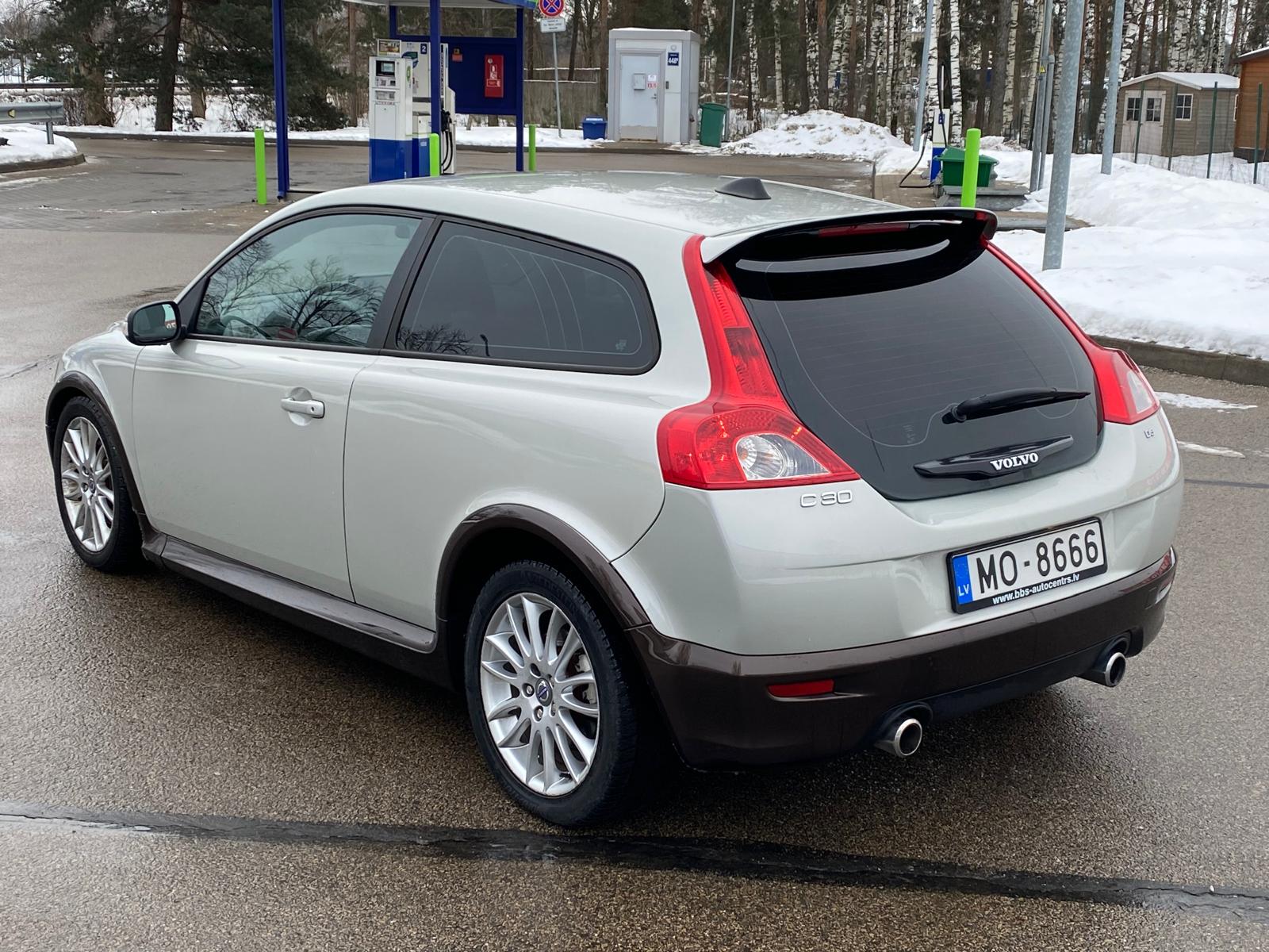 VOLVO C30