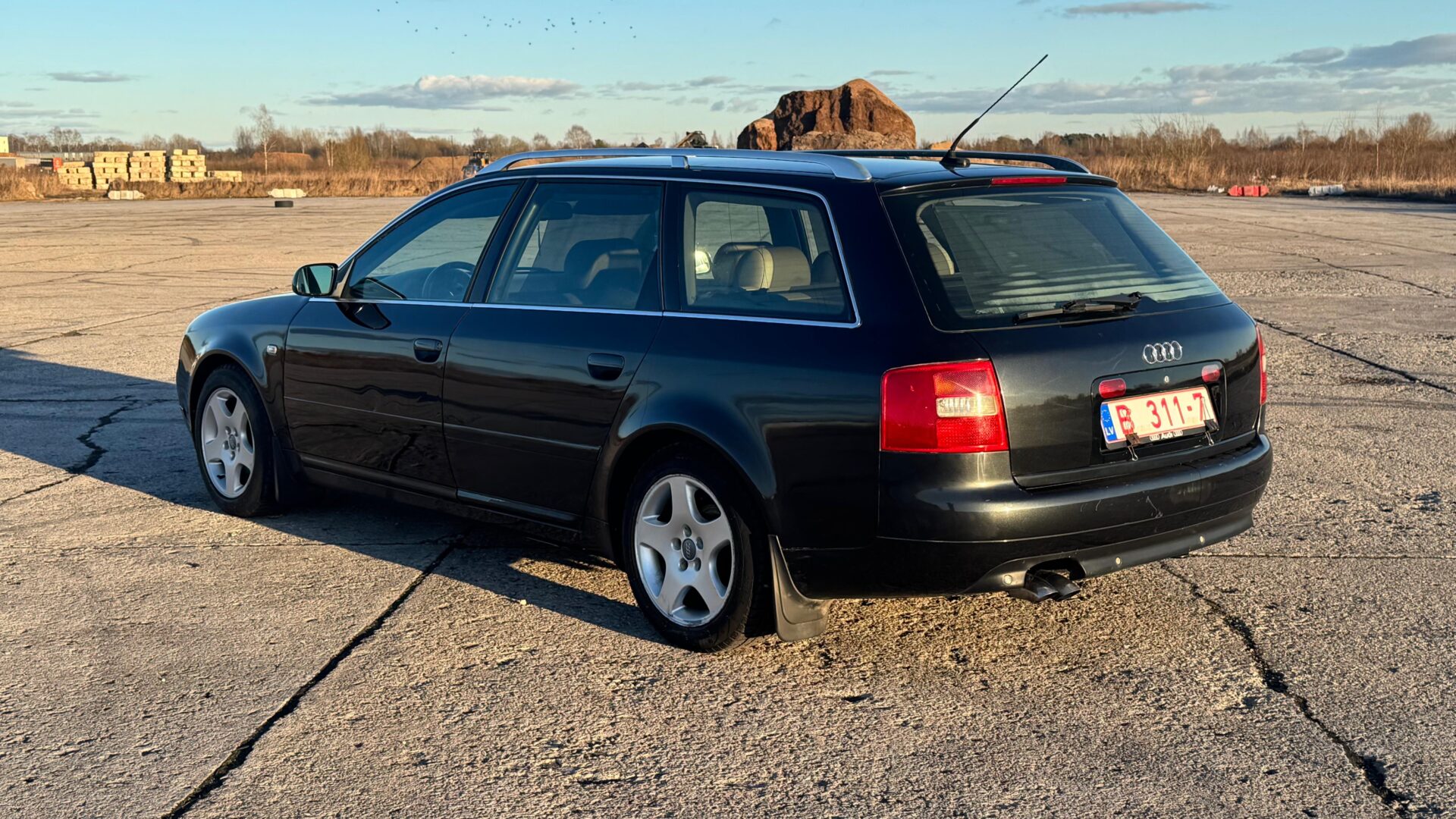 AUDI A6 AVANT