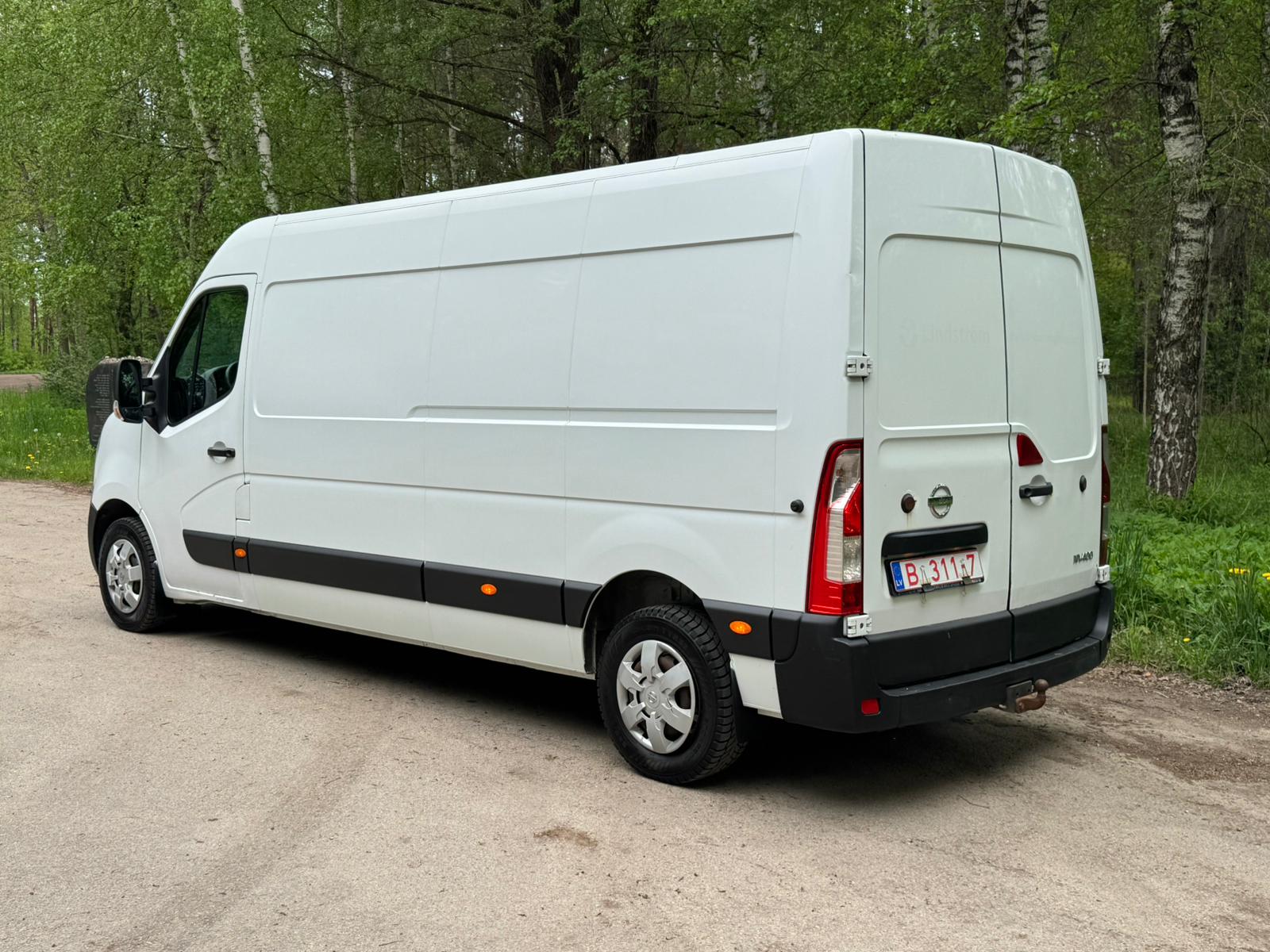 NISSAN NV400 KRAVAS BUSS
