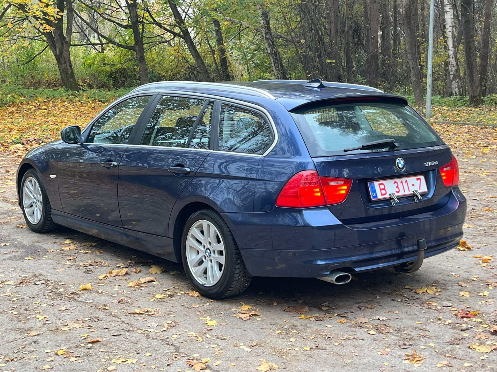BMW 318 (E91)