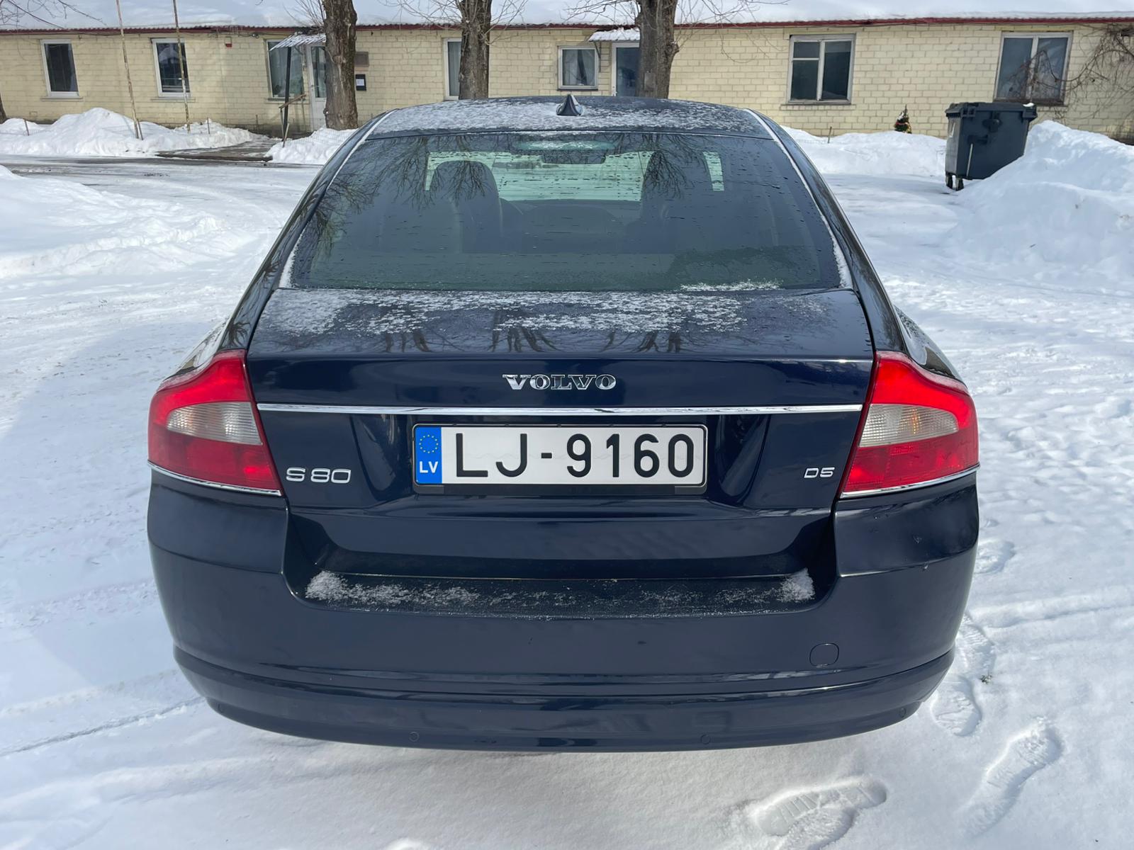 VOLVO S80
