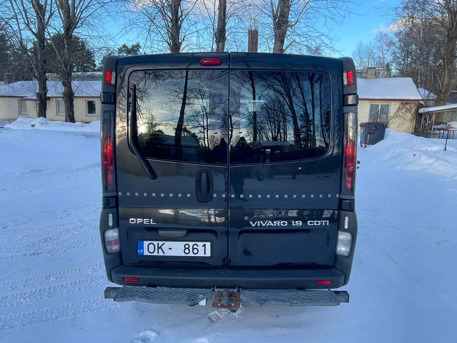 OPEL VIVARO KRAVAS BUSS