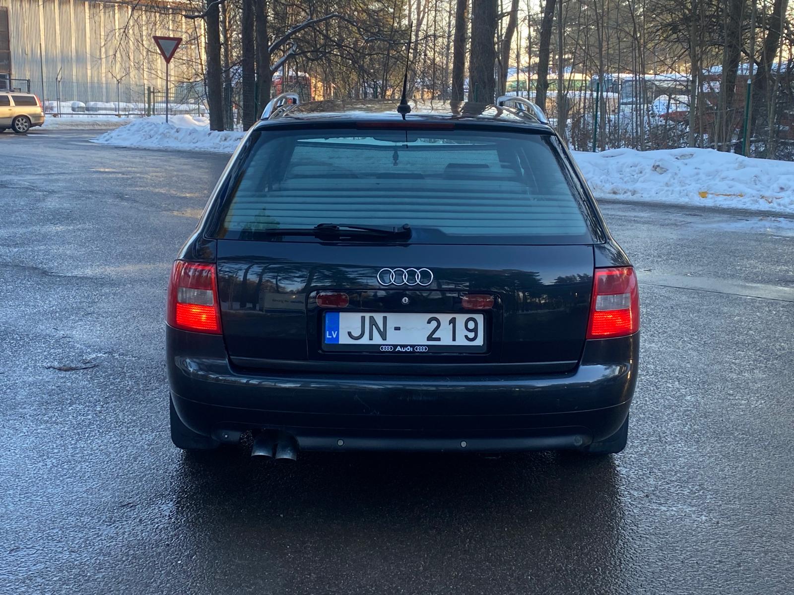 AUDI A6 AVANT