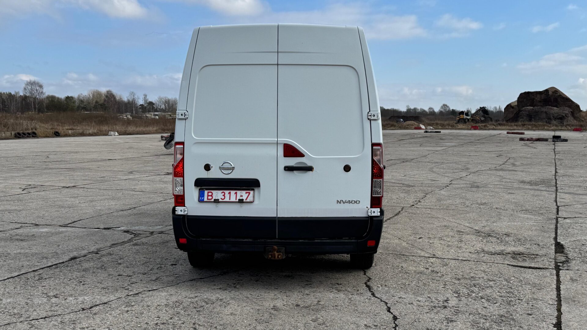 NISSAN NV400 KRAVAS BUSS