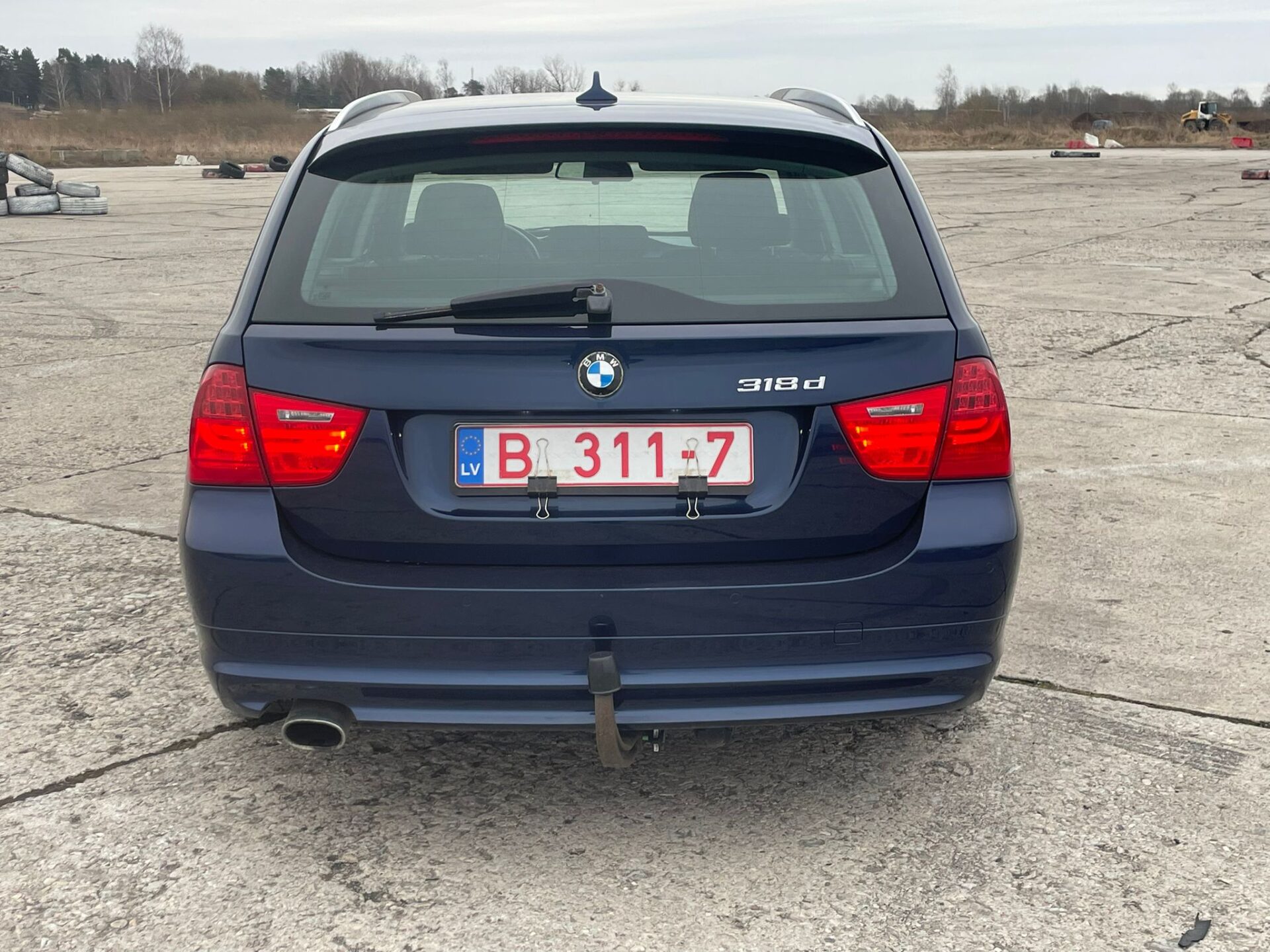 BMW 318 (E91)