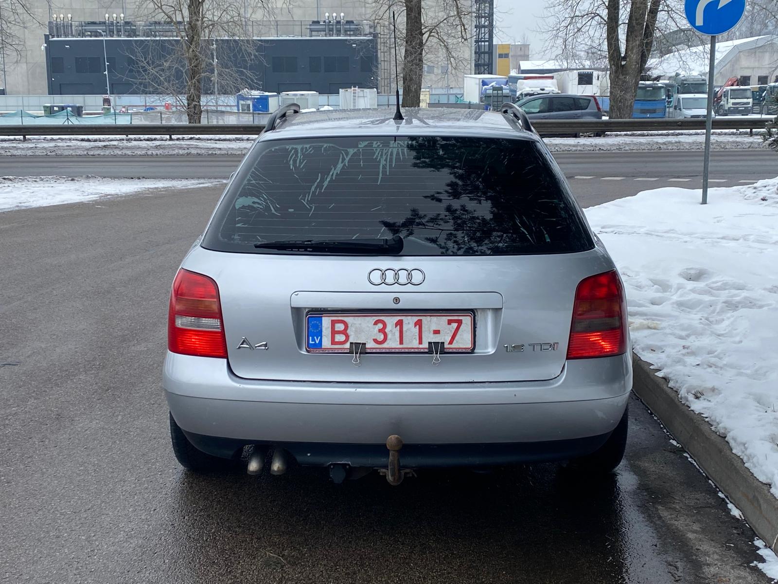 AUDI A4