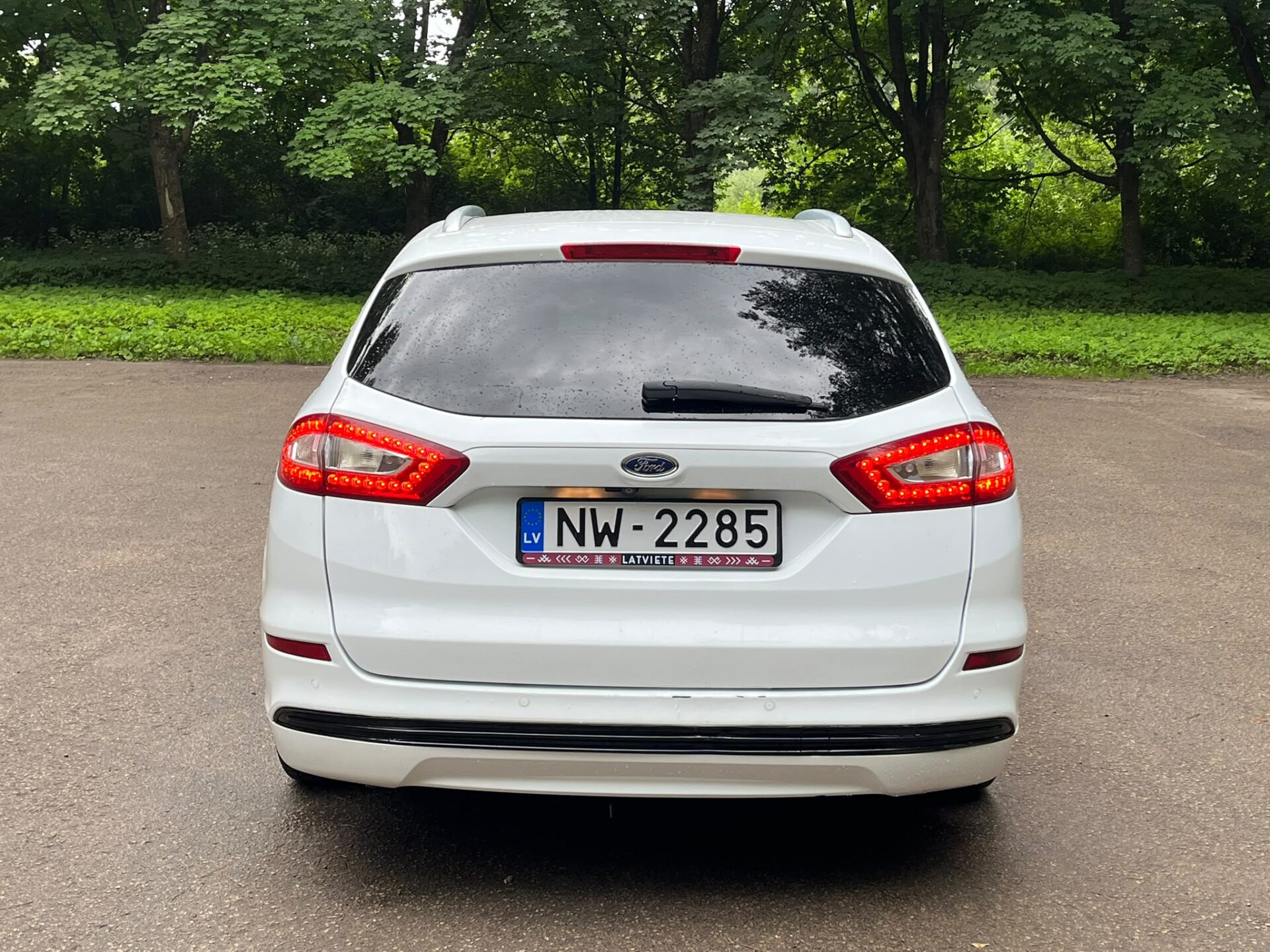 FORD MONDEO