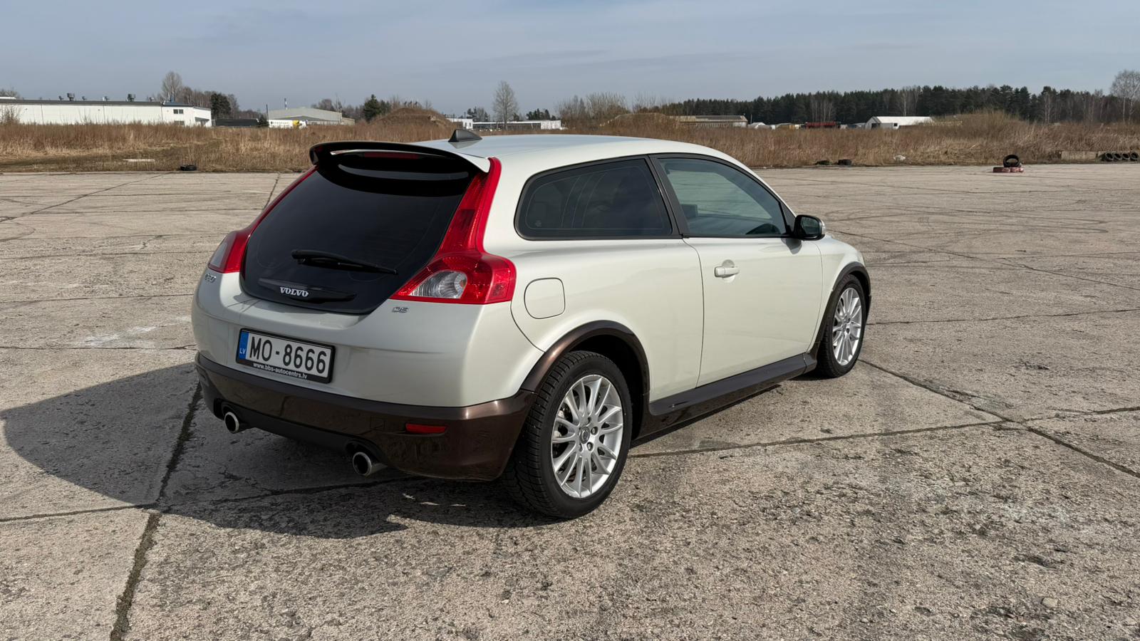 VOLVO C30