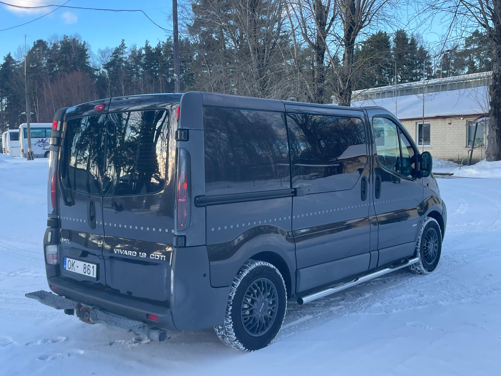 OPEL VIVARO KRAVAS BUSS