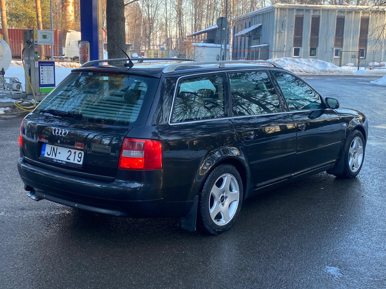 AUDI A6 AVANT