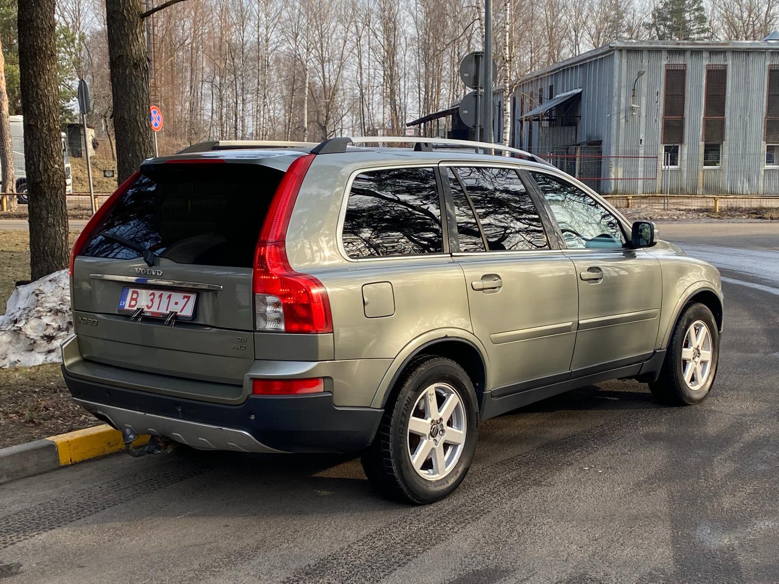 VOLVO XC90