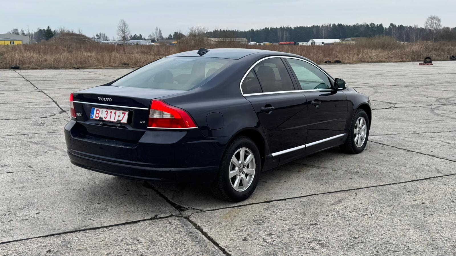 VOLVO S80