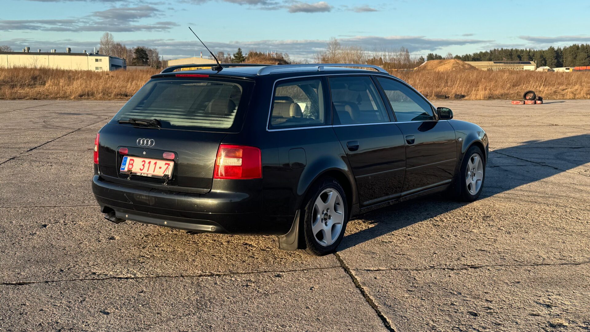 AUDI A6 AVANT
