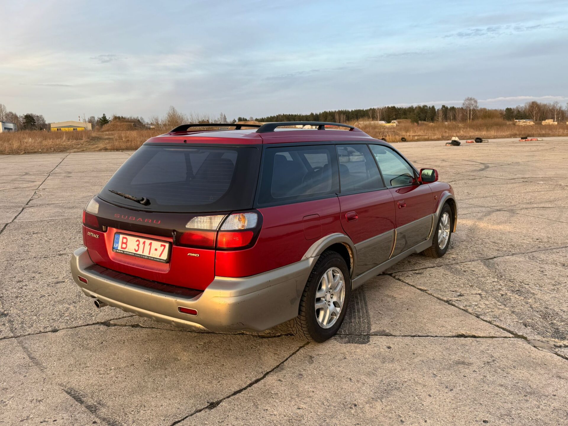 SUBARU LEGACY AWD