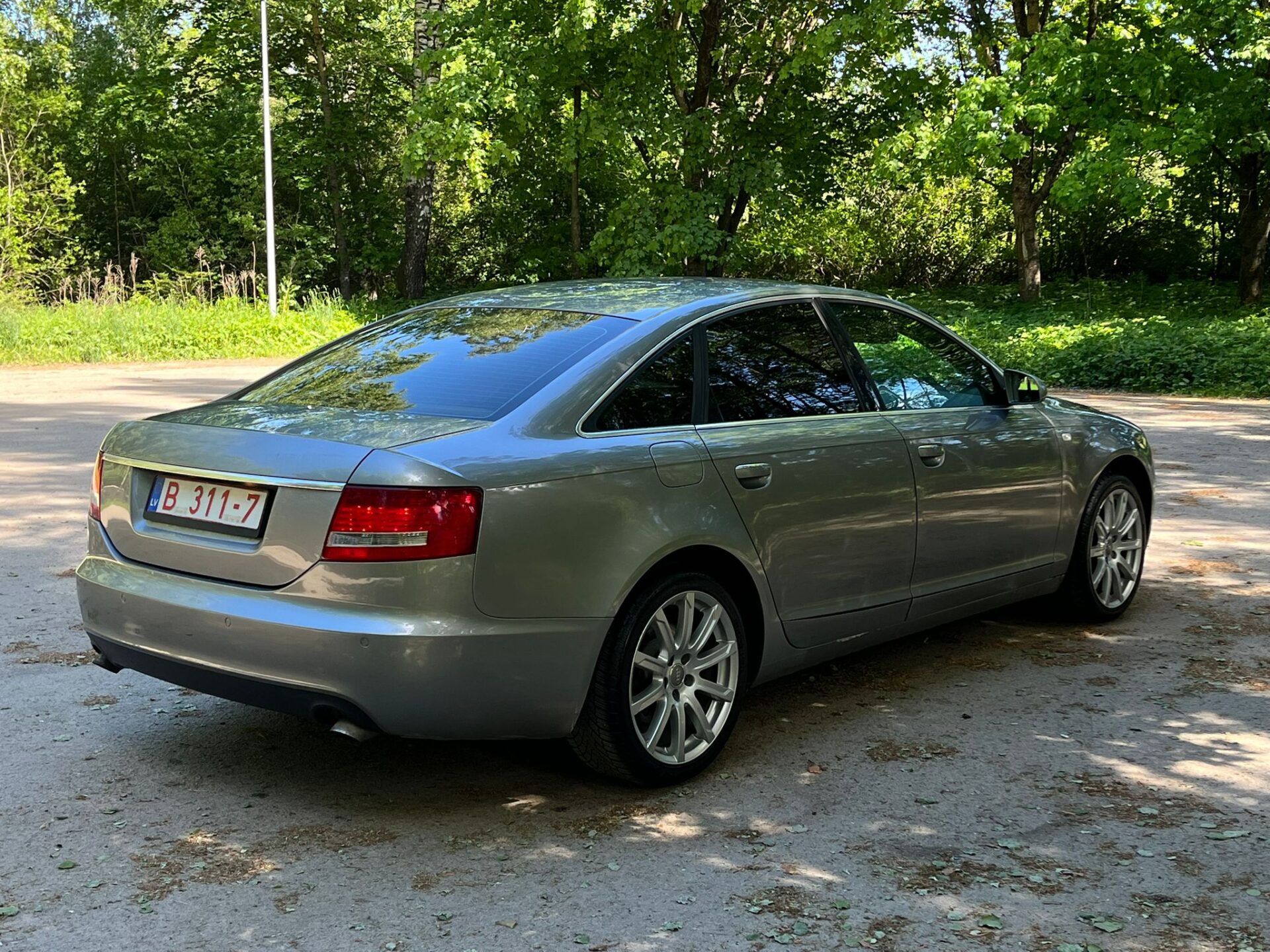 AUDI A6 QUATTRO