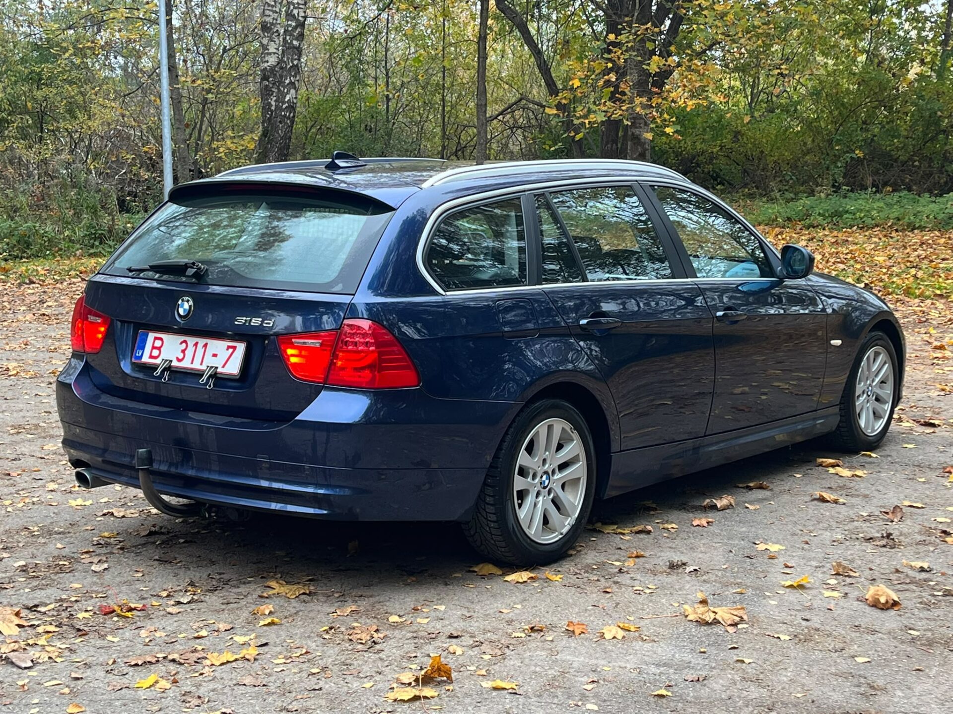 BMW 318 (E91)