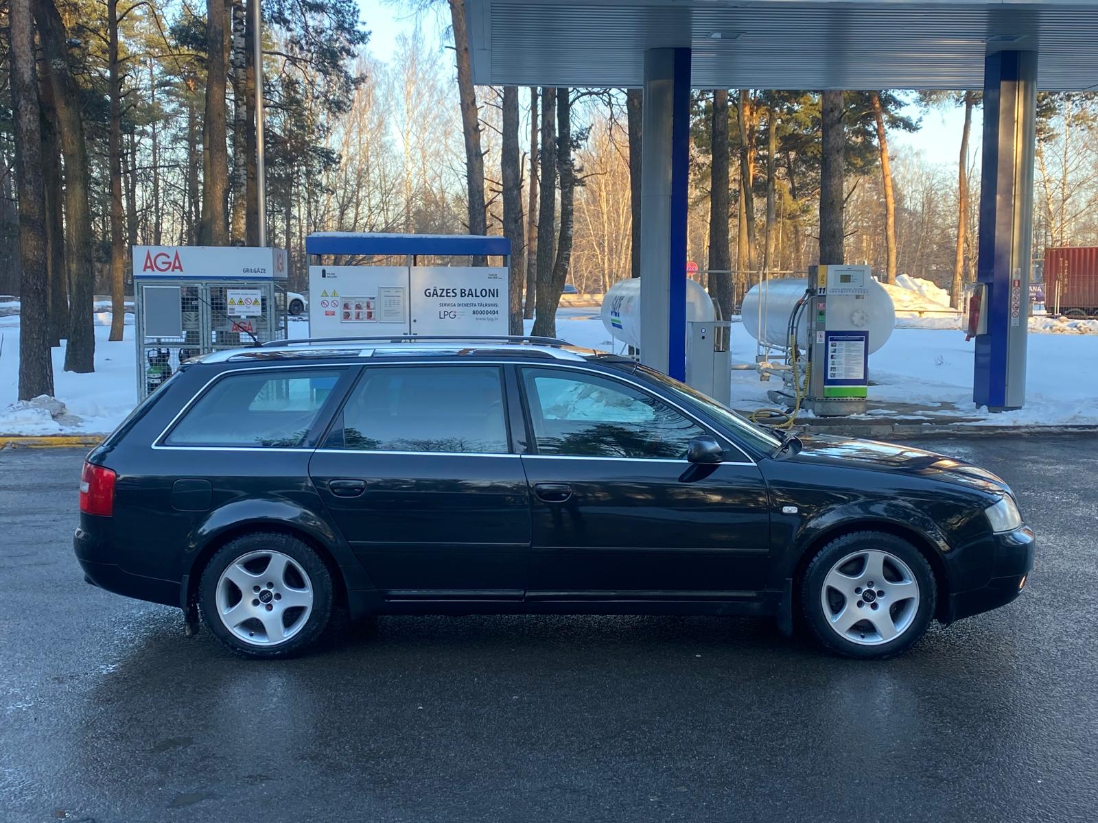 AUDI A6 AVANT