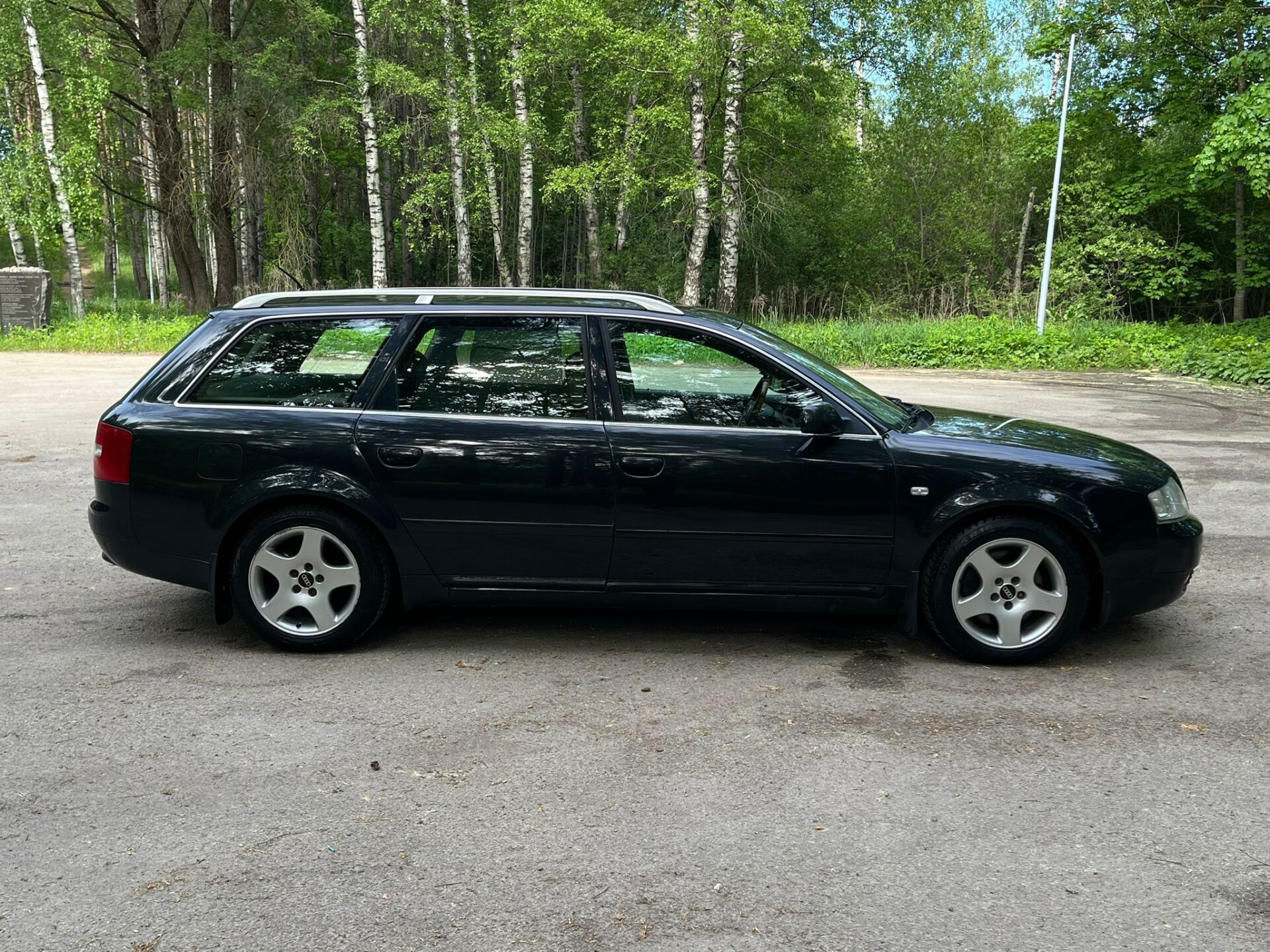 AUDI A6 AVANT