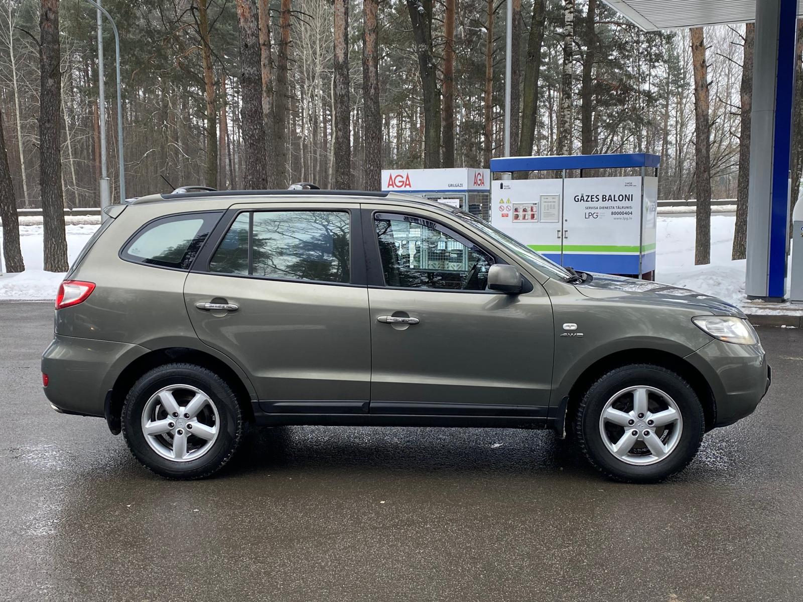 HYUNDAI SANTA FE