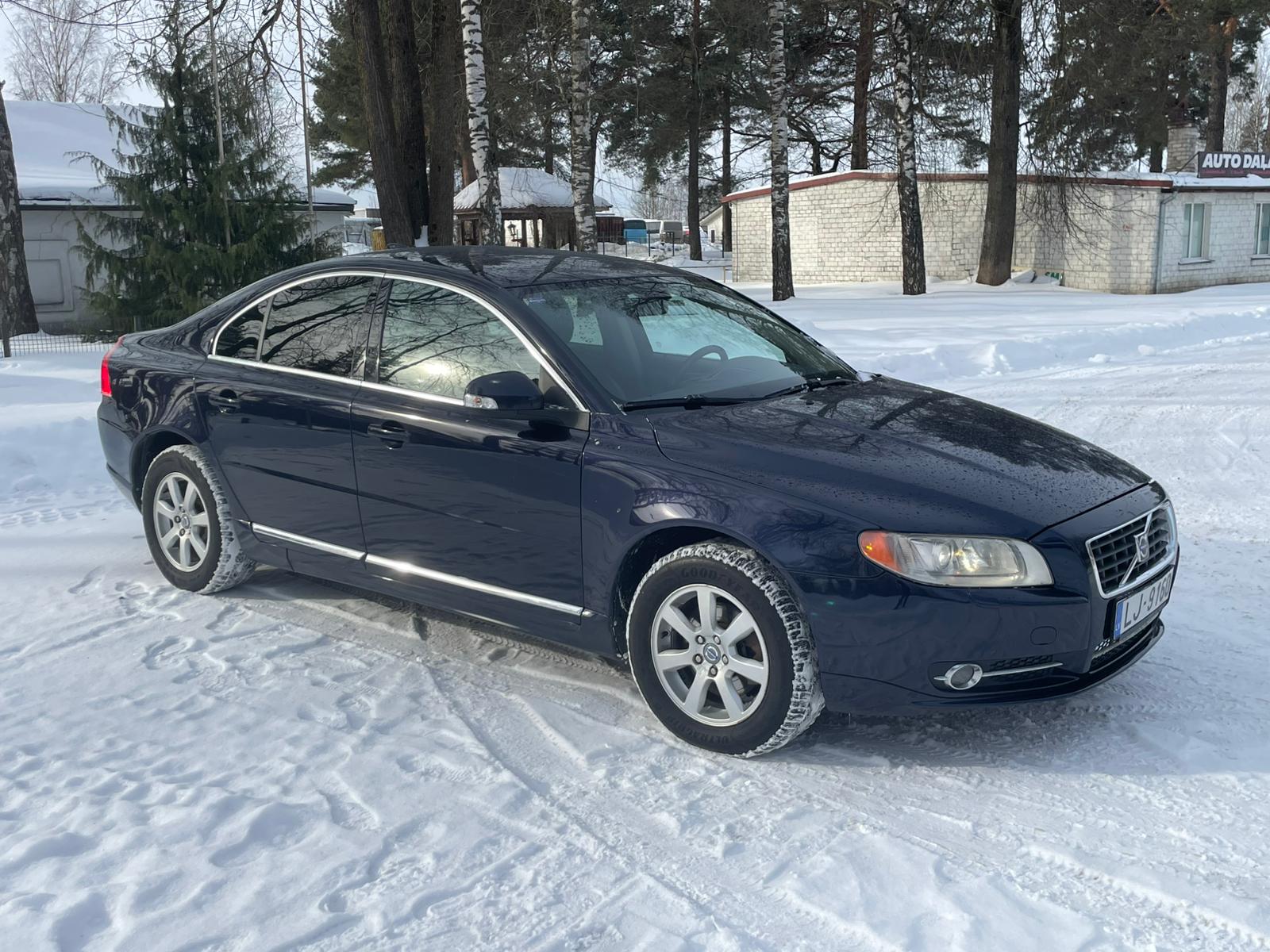 VOLVO S80
