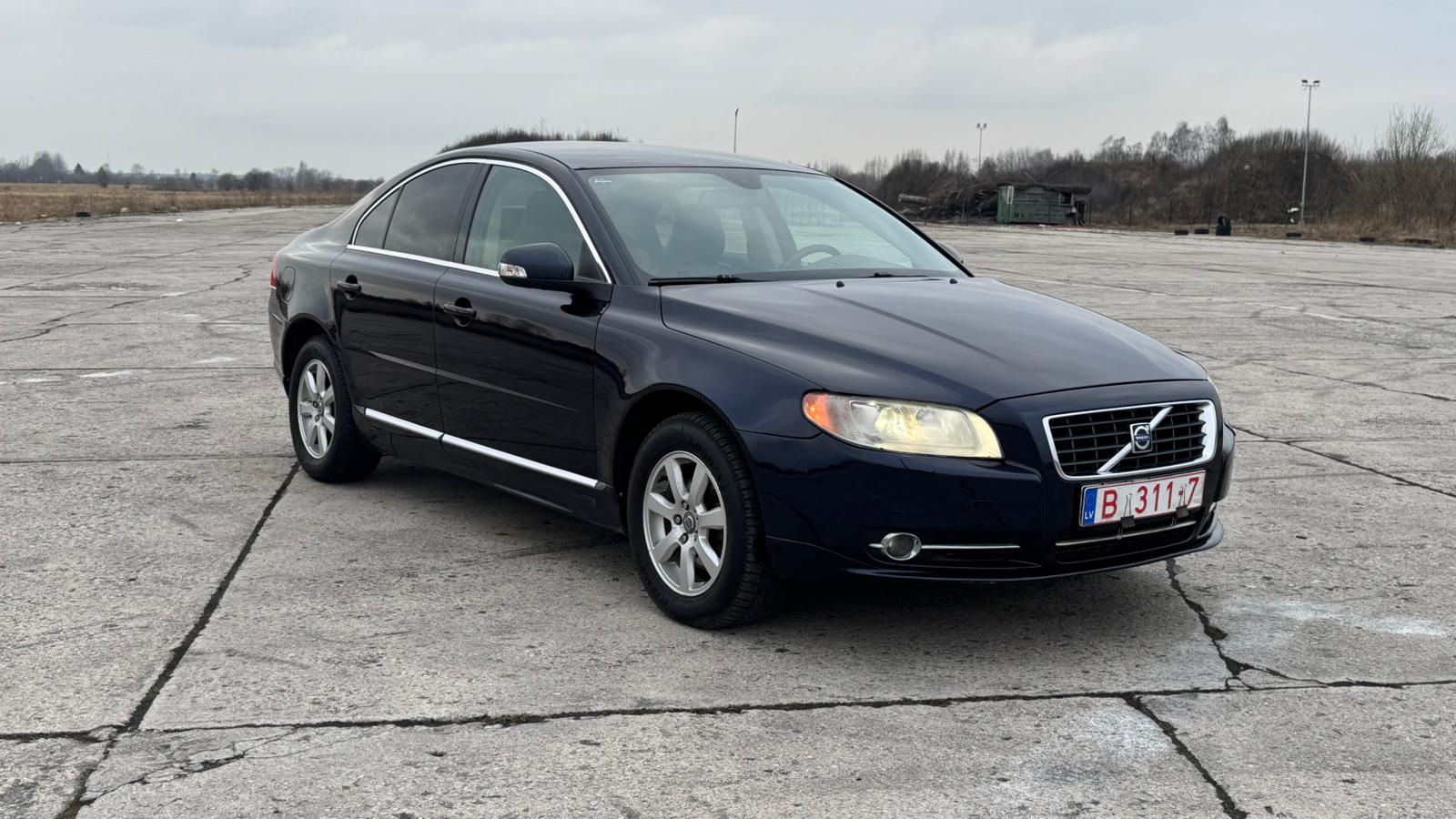 VOLVO S80