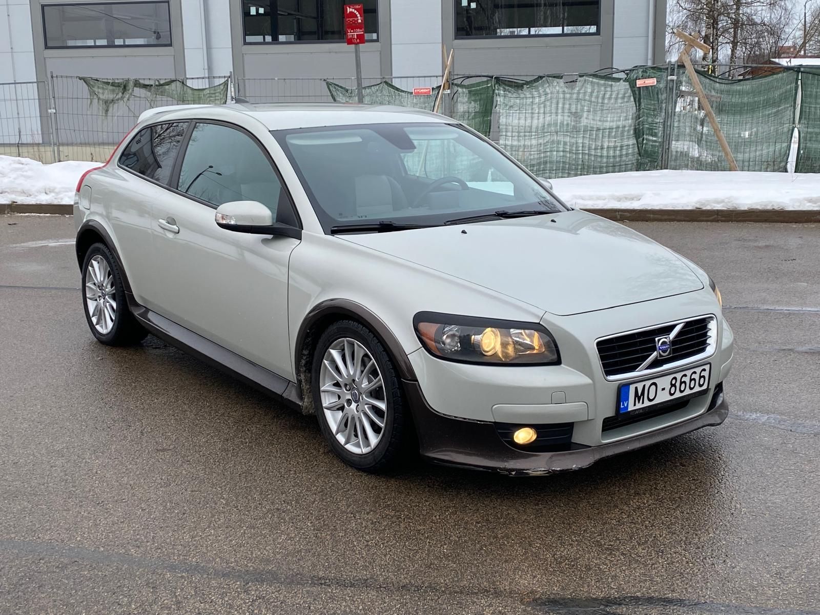 VOLVO C30
