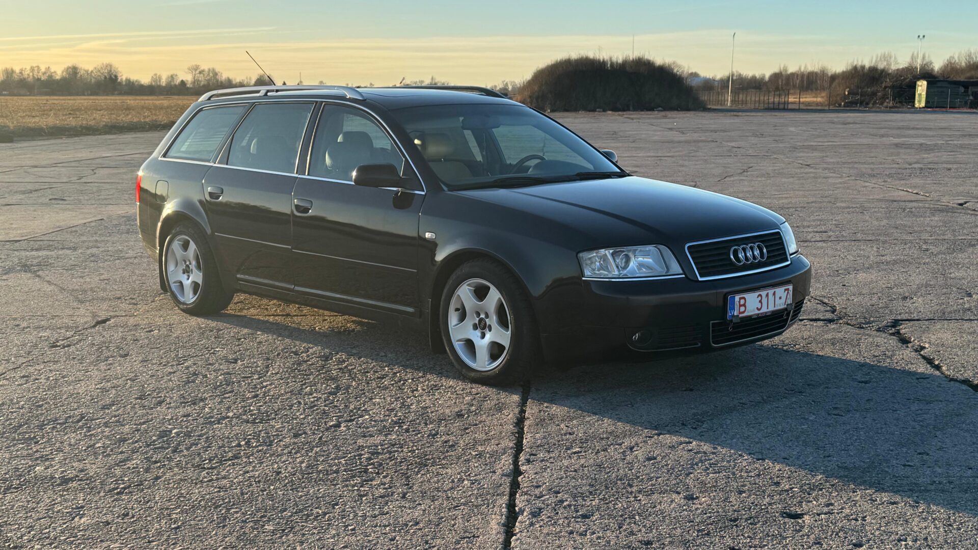AUDI A6 AVANT