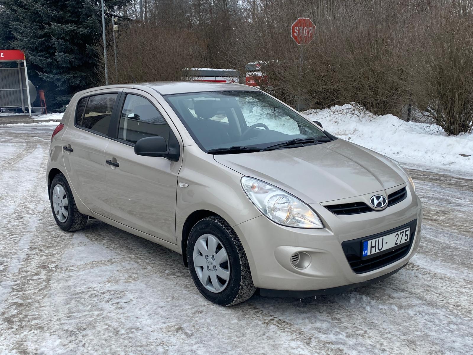 HYUNDAI I20