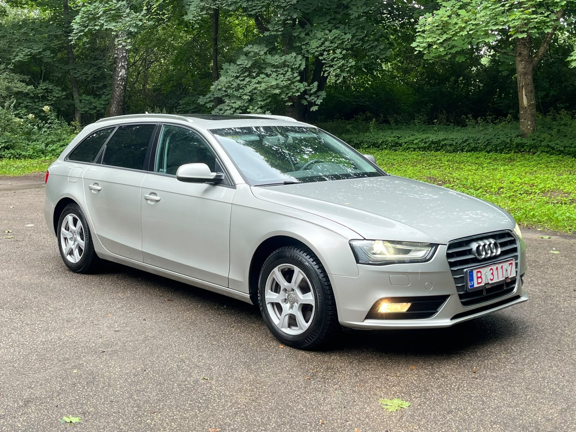 AUDI A4 AVANT