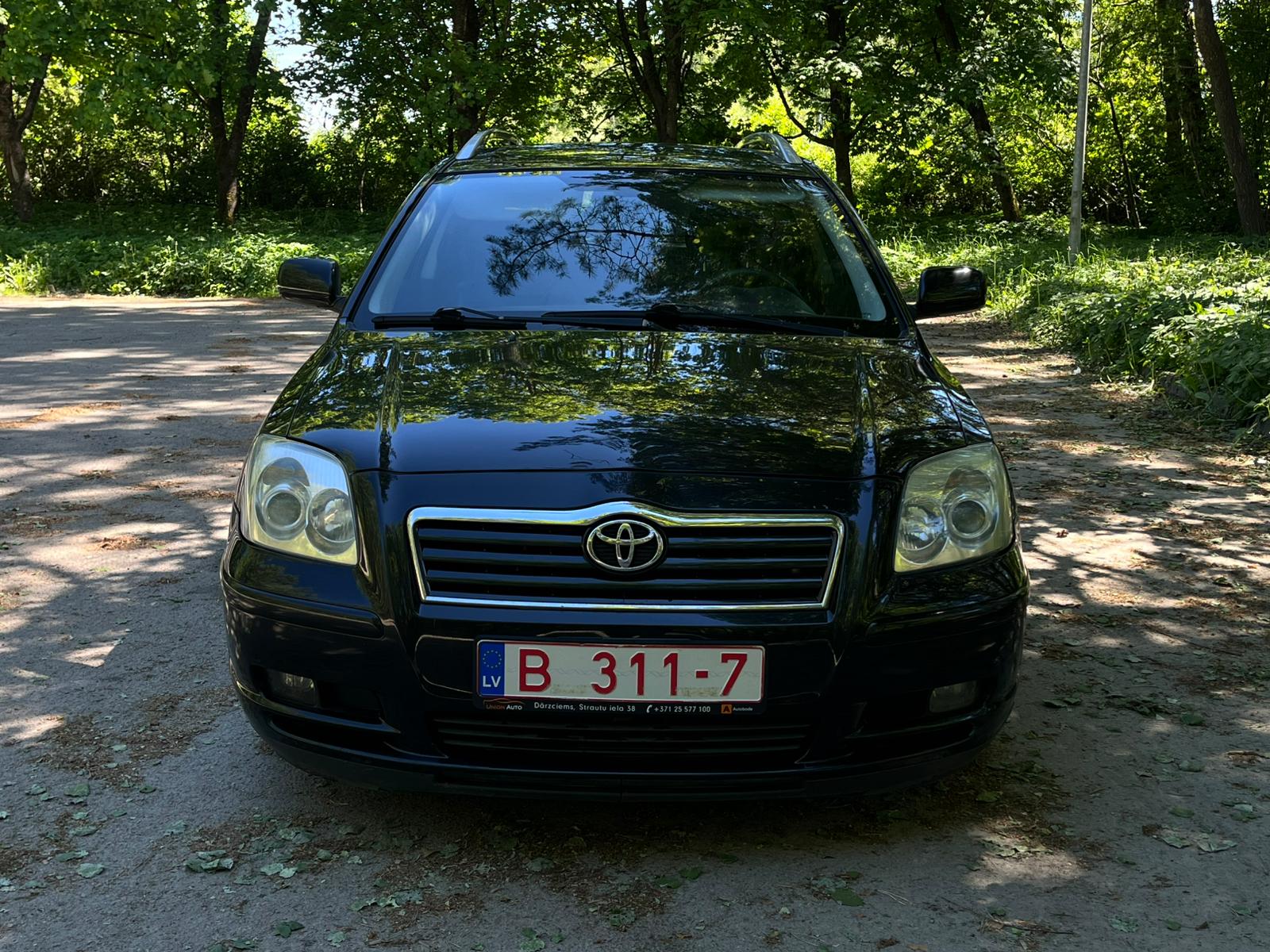 TOYOTA AVENSIS