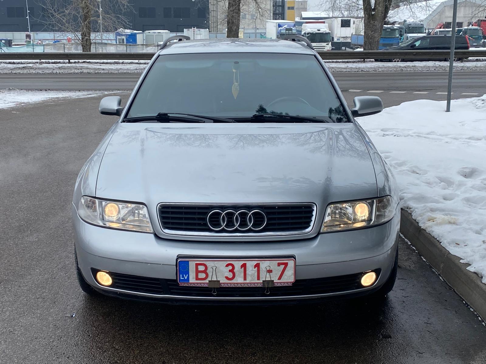 AUDI A4