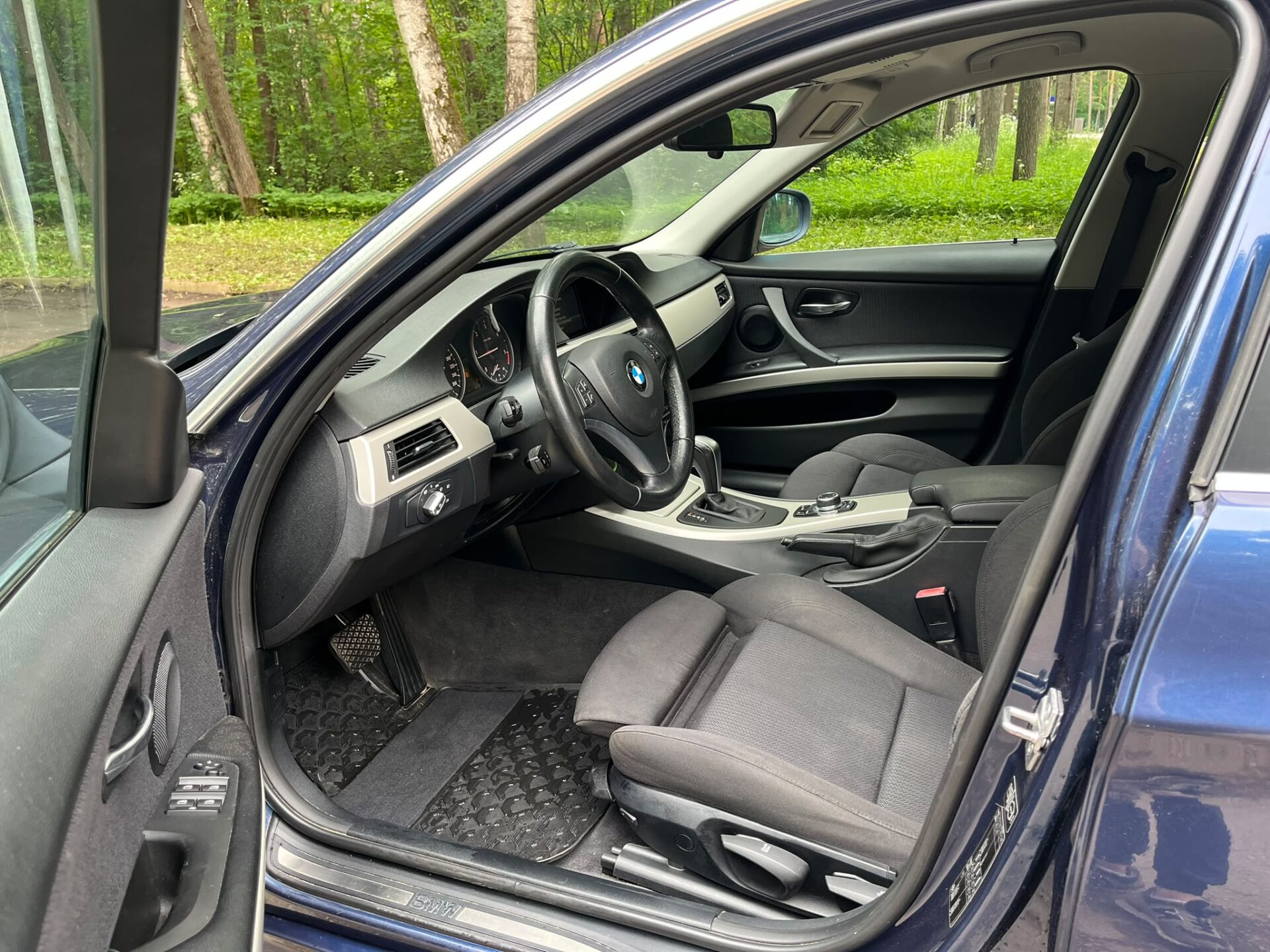 BMW 318 (E91)