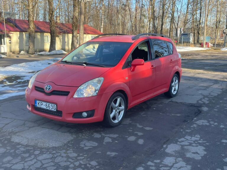 TOYOTA COROLLA VERSO