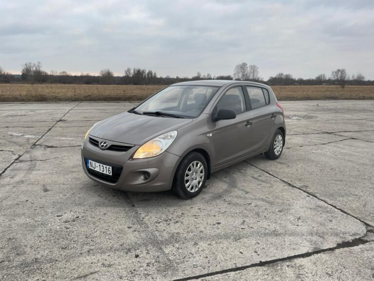 HYNDAI I20