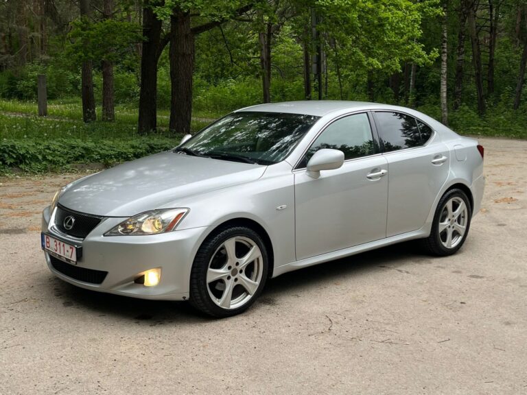 LEXUS IS 220