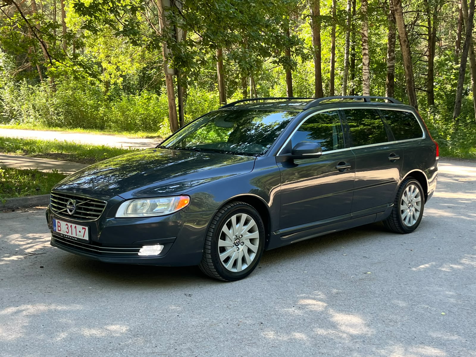VOLVO V70