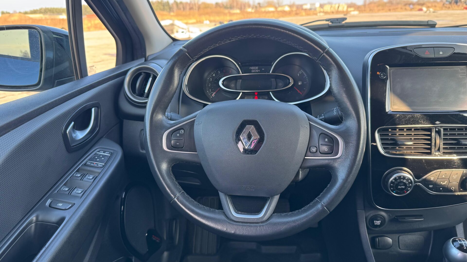 RENAULT CLIO LIMITED EDITION