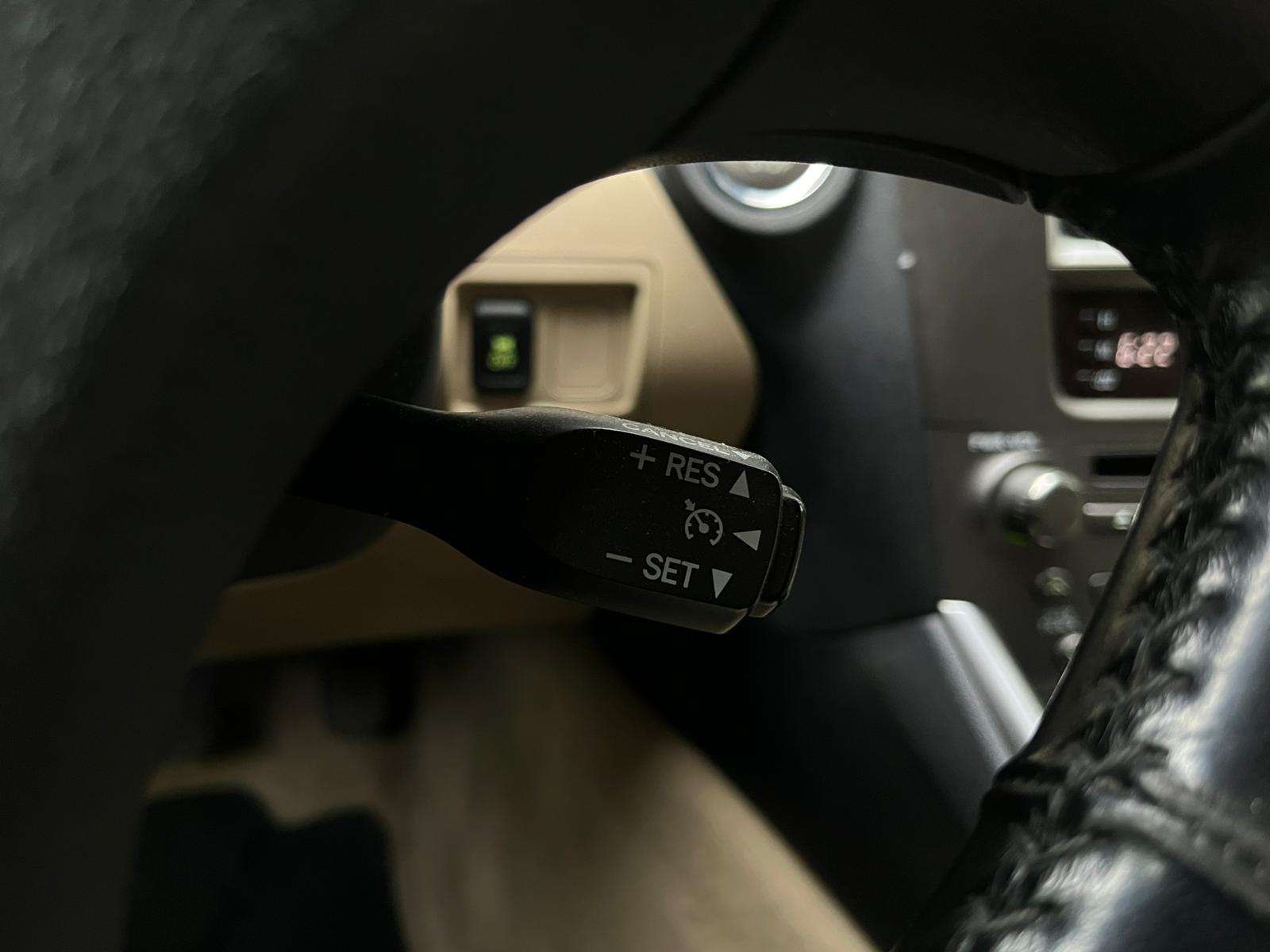 LEXUS IS 220