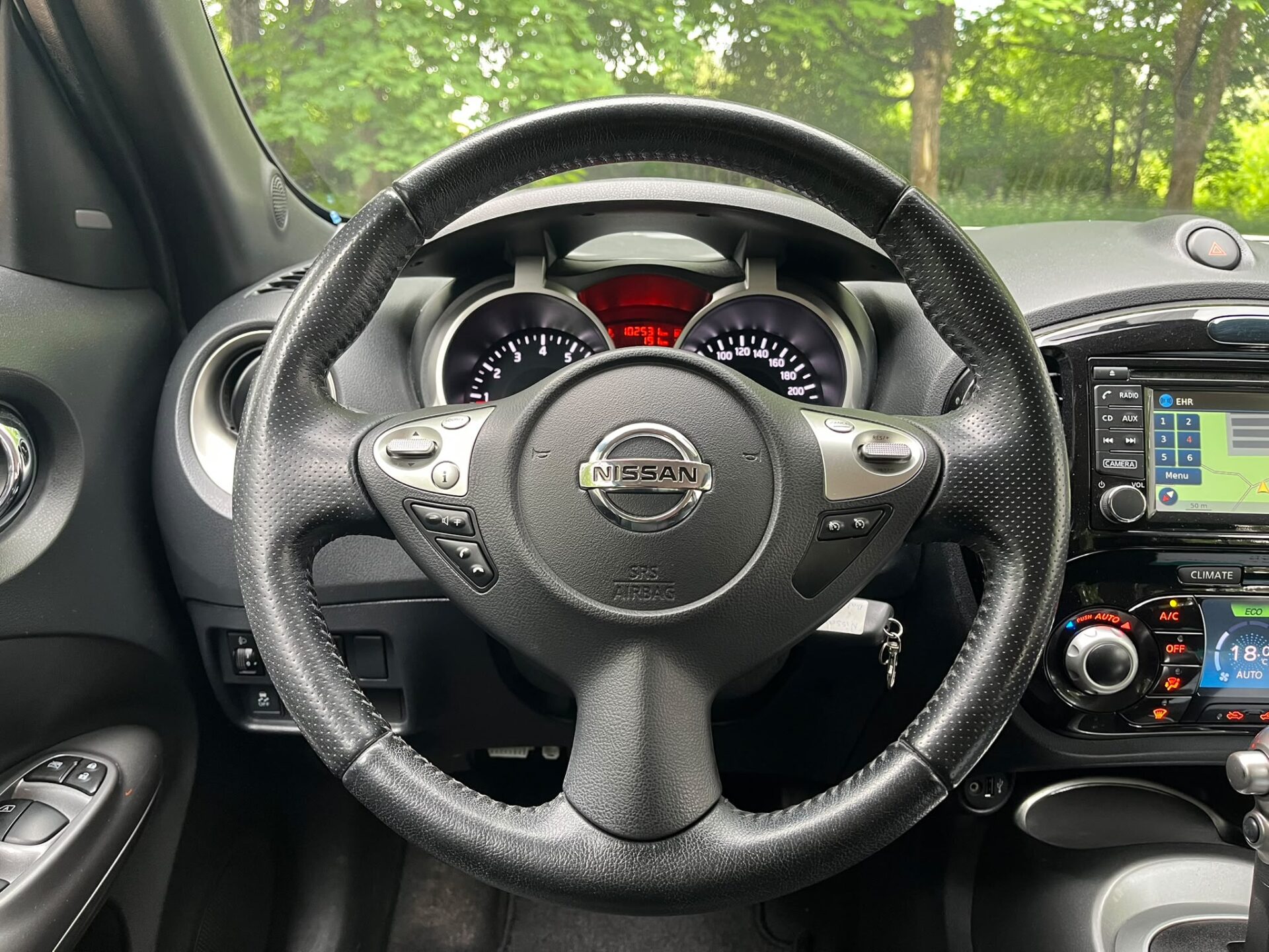 NISSAN JUKE