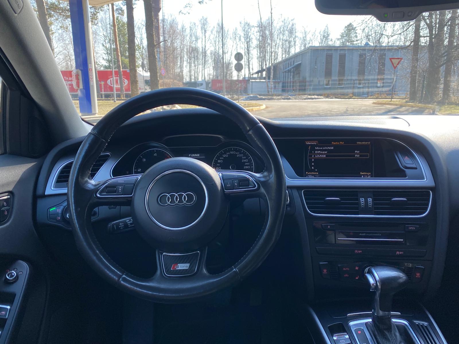 AUDI A4 S-LINE QUATTRO