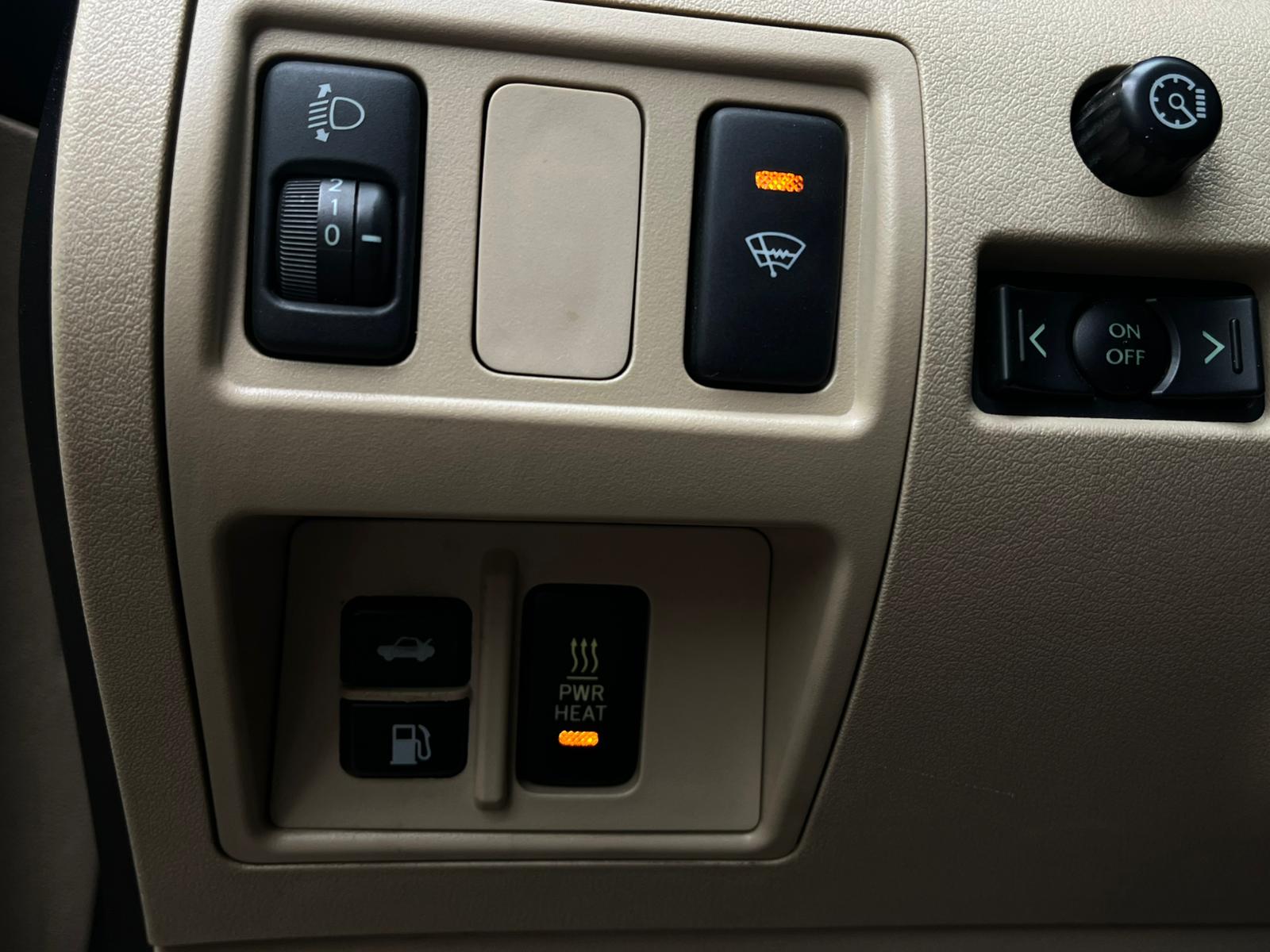 LEXUS IS 220