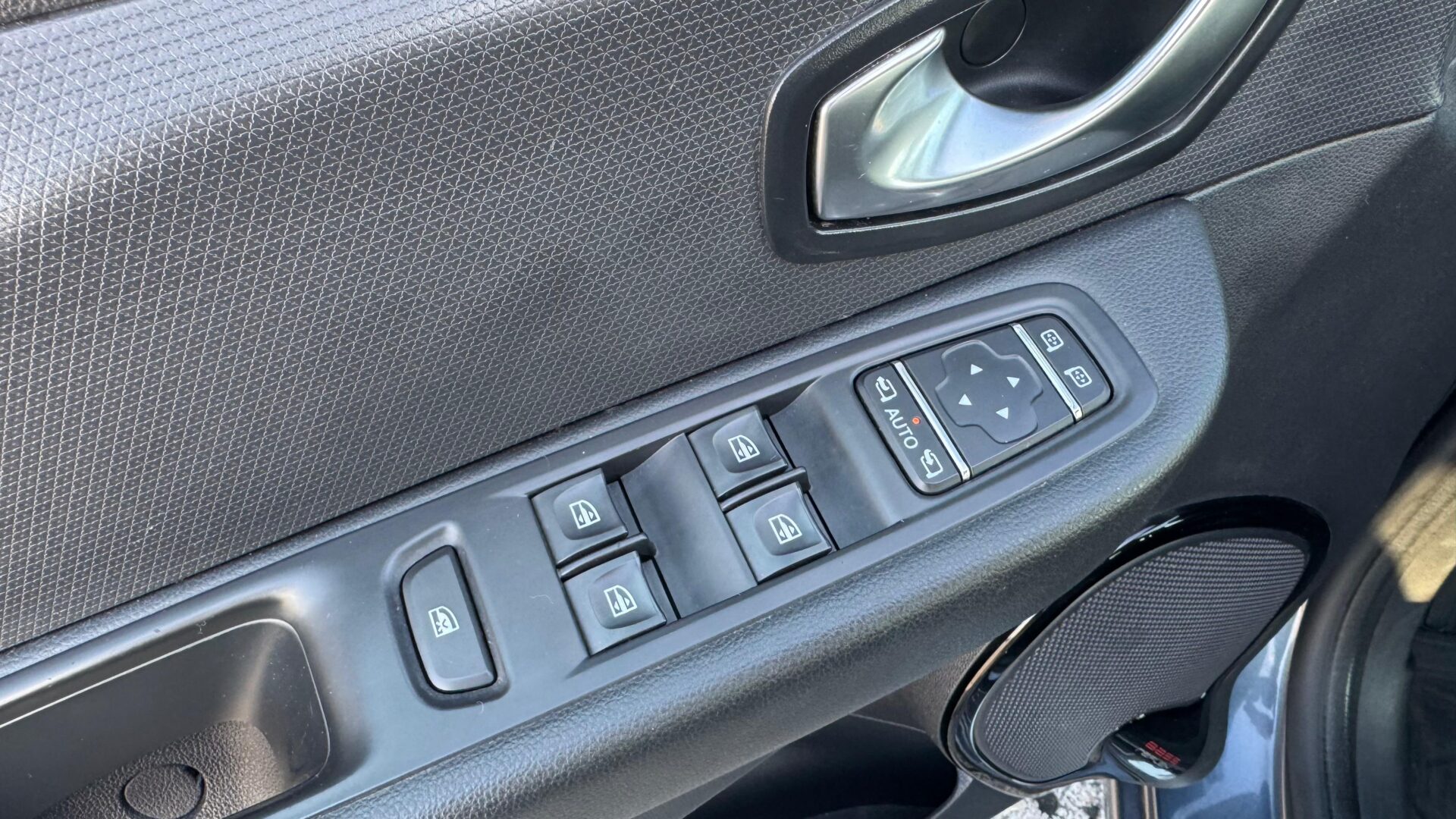 RENAULT CLIO LIMITED EDITION